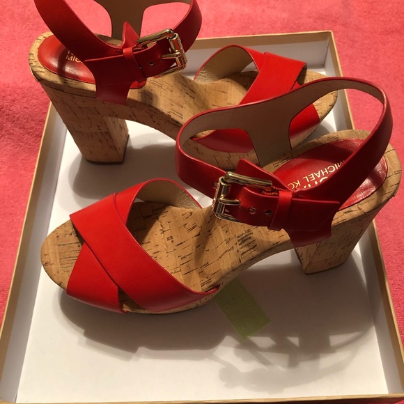 Michale Kors Sandals - Picture 2 of 7